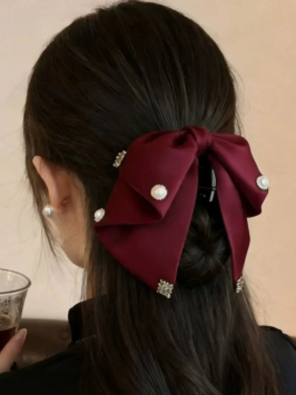 Women's hair clip